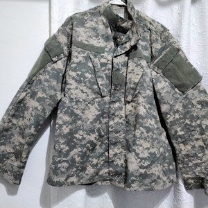 US Army Combat Uniform Top Jacket Insect Repellent Size Medium Short Outdoors 03